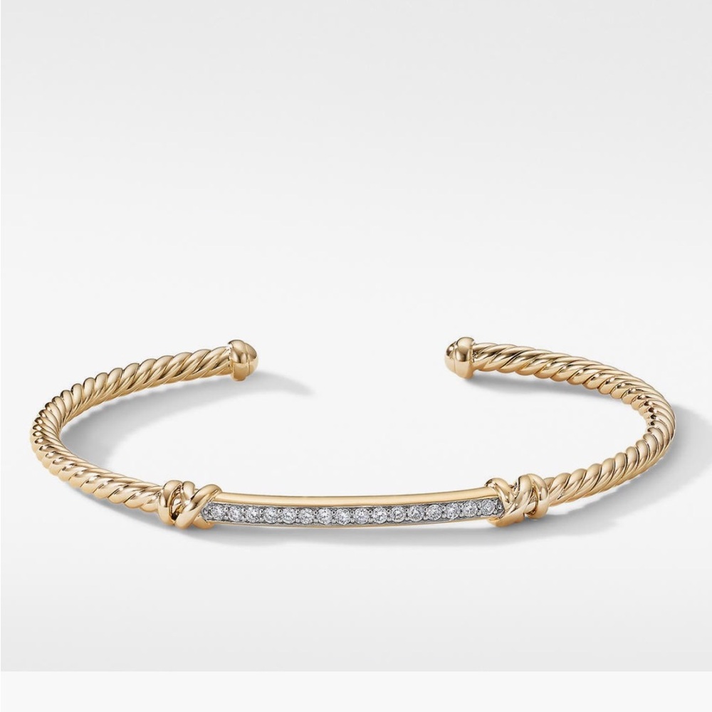 David Yurman Size Large. Petite Helena Cablespira. 18kyellow gold Diamonds 3mm